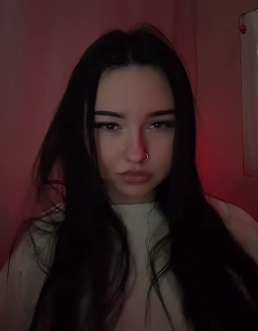 @𝐊𝐨𝐦𝐢𝐬𝐬𝐚𝐫𝐨𝐯𝐚