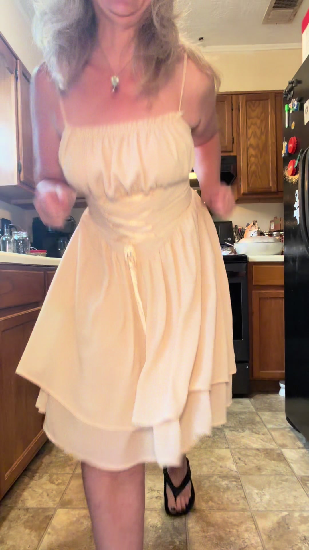 @Joslyn the Apron Model