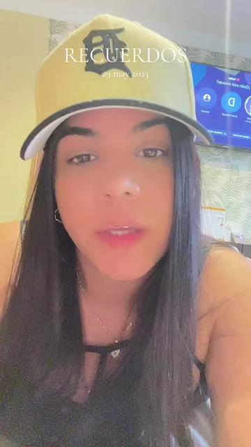 @María