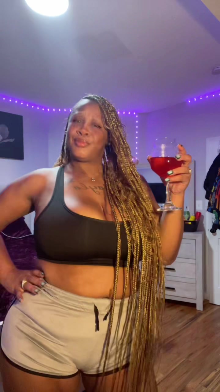 @Deedee