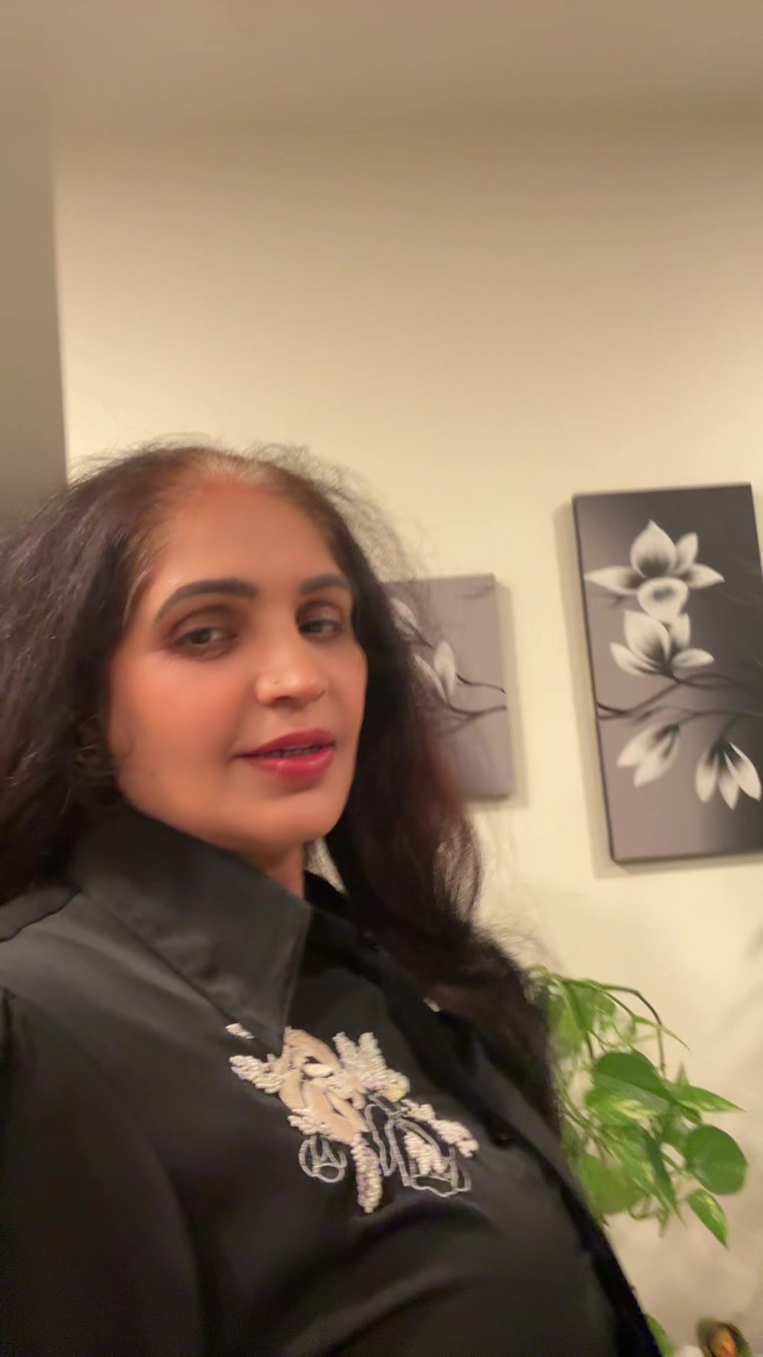 @Dollychopra USA 🇺🇸