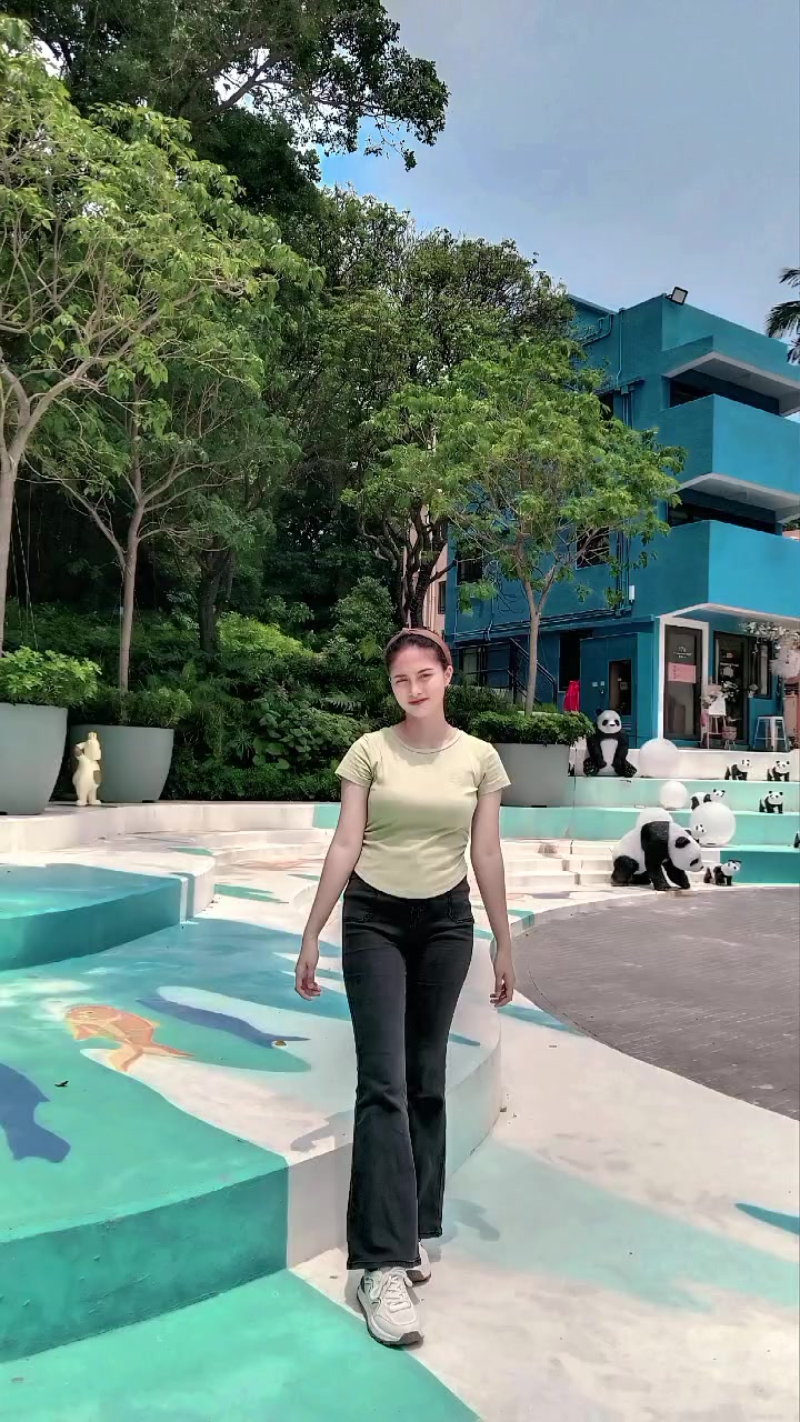 @Lyy