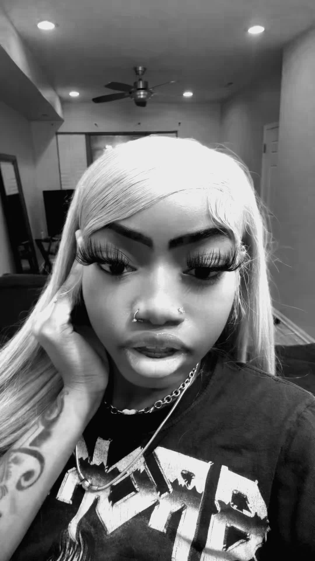 @Eashaa🦋