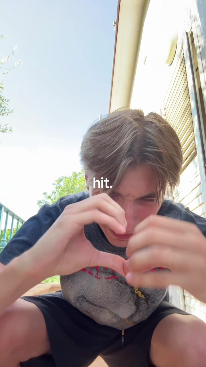 @Reskyu