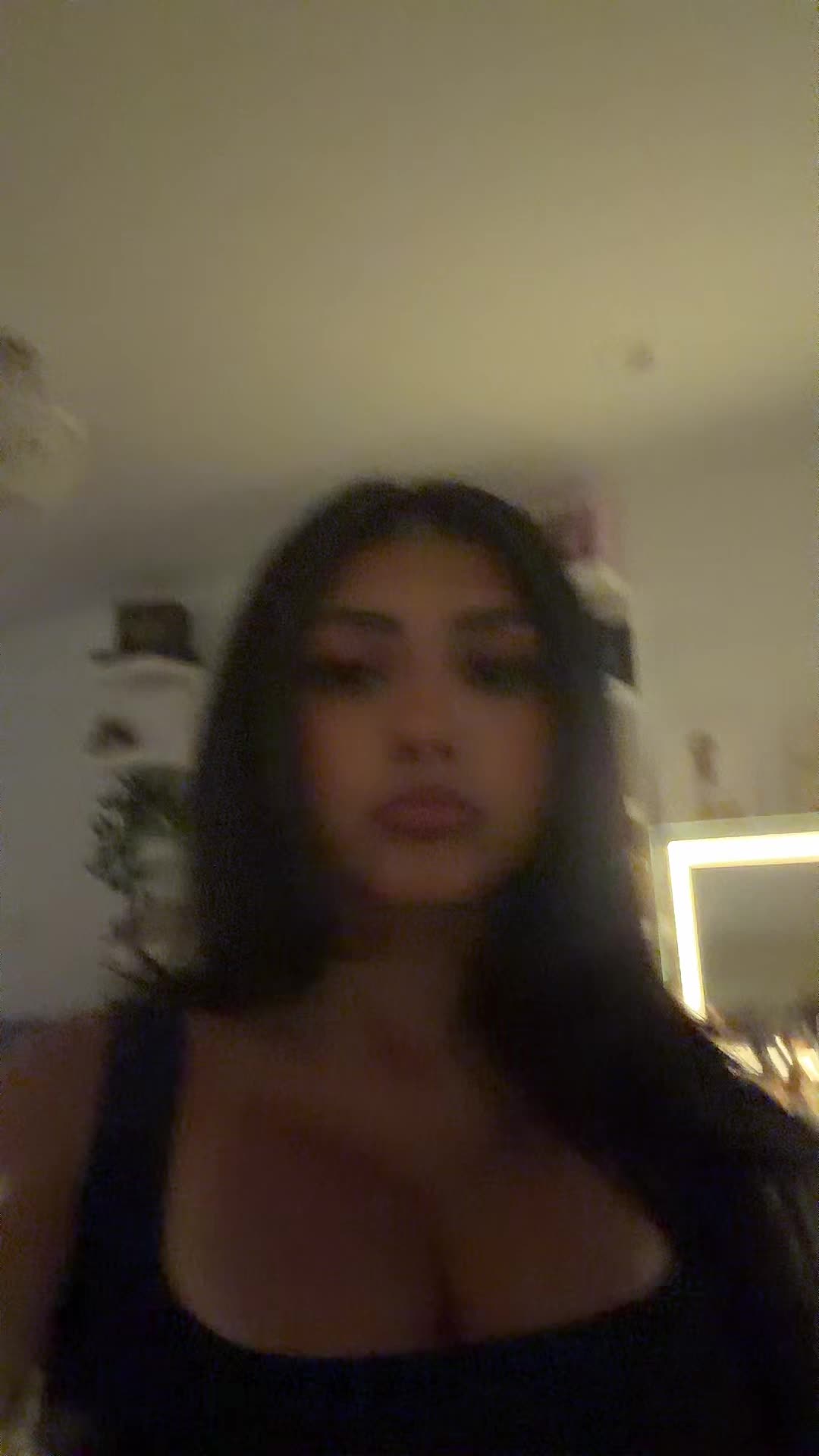 @🤫