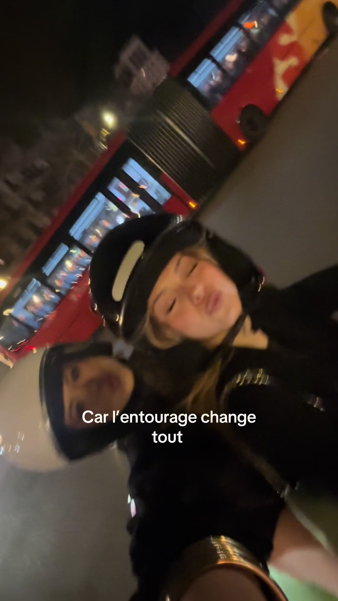 @LILI