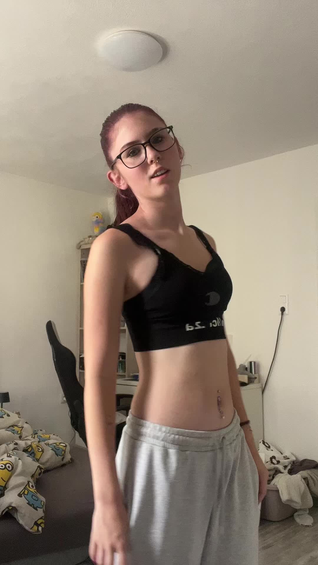 @Lenalovelykeksi