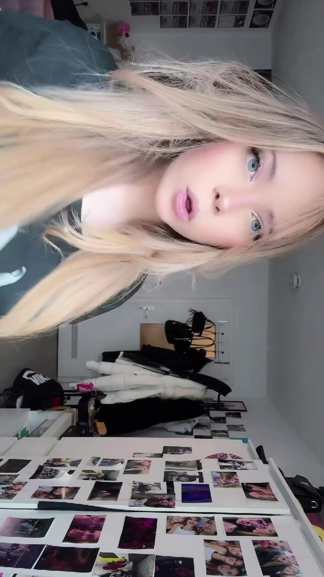 @🧛🏼♀️💋