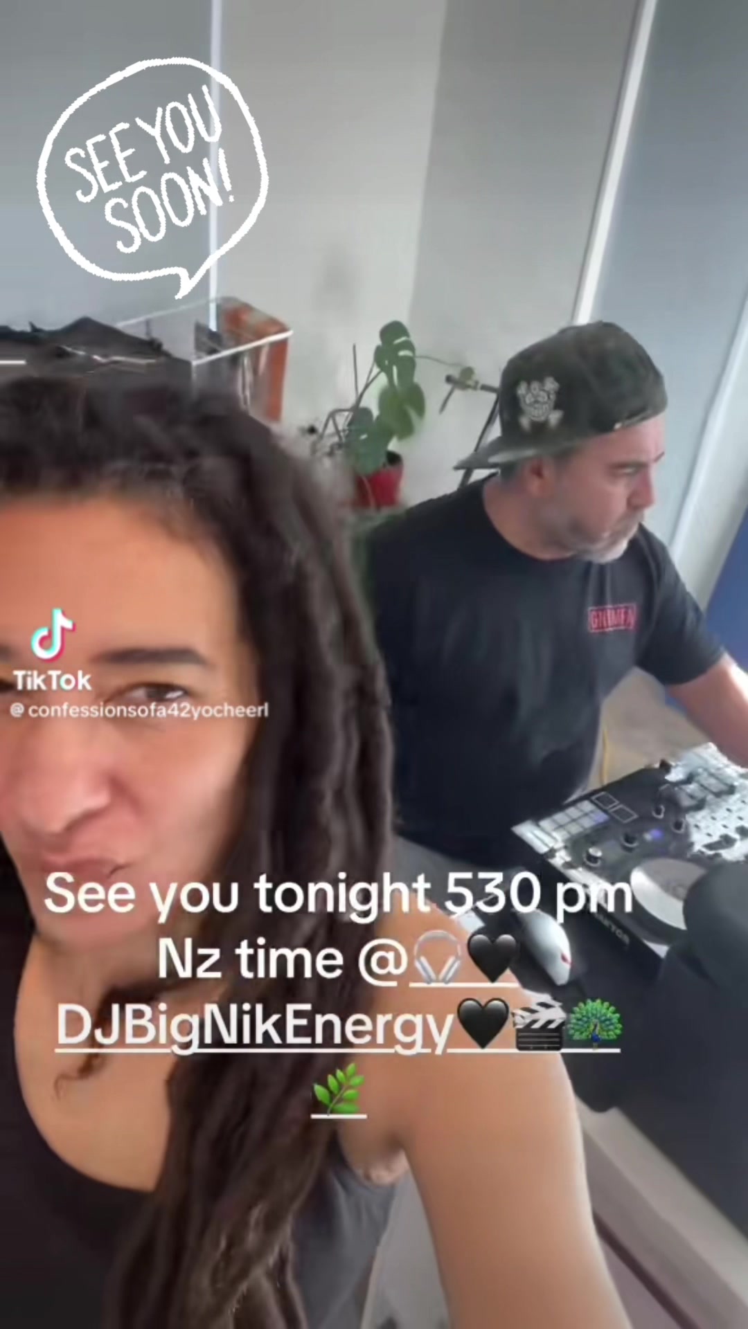 @🎧🖤DJBigNikEnergy🖤🎬🦚🌿