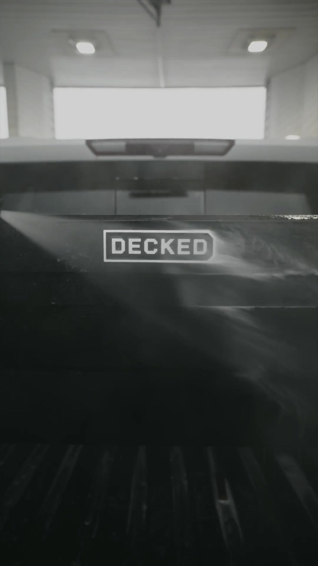 @DECKED