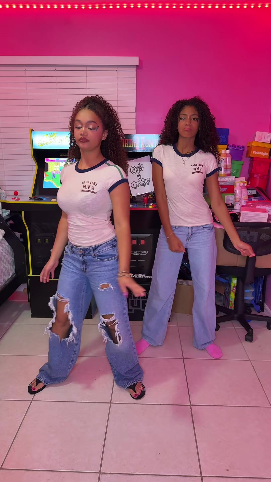 @DemDaddysGirls4