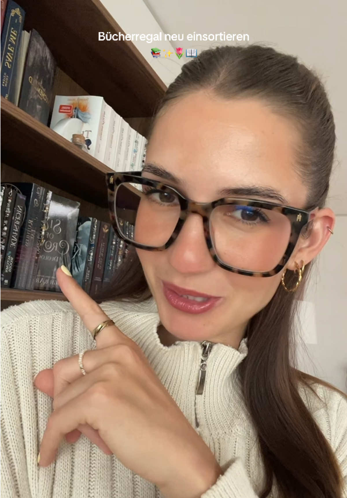 @emibookks 🧝🏼&zwj;♀️📚