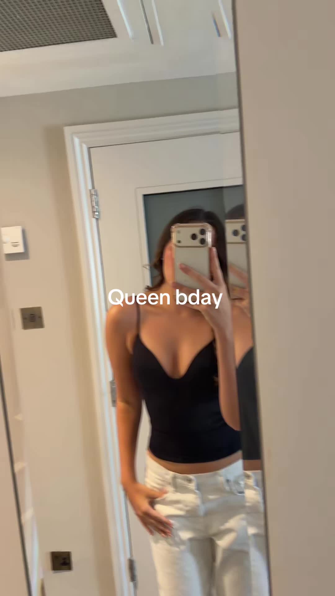 @laurencozens