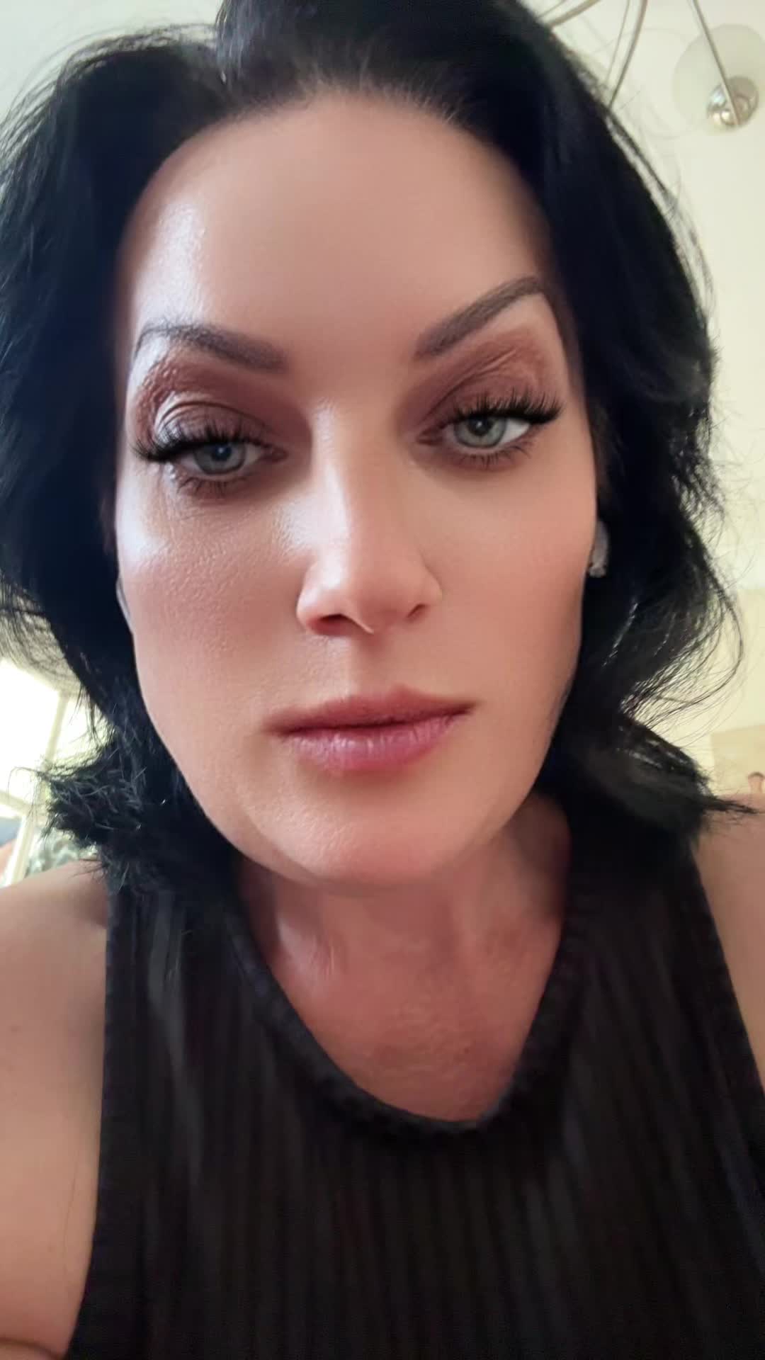 @rebeccaglover777