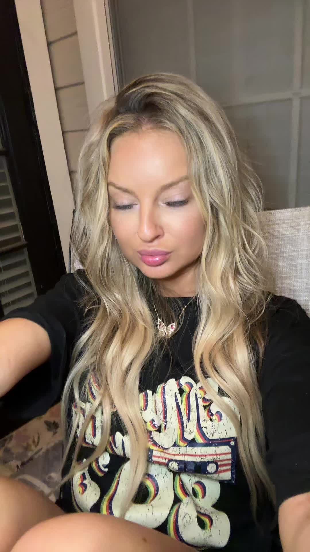 @𝓐𝓶𝓫𝓮𝓻🪷⚜️