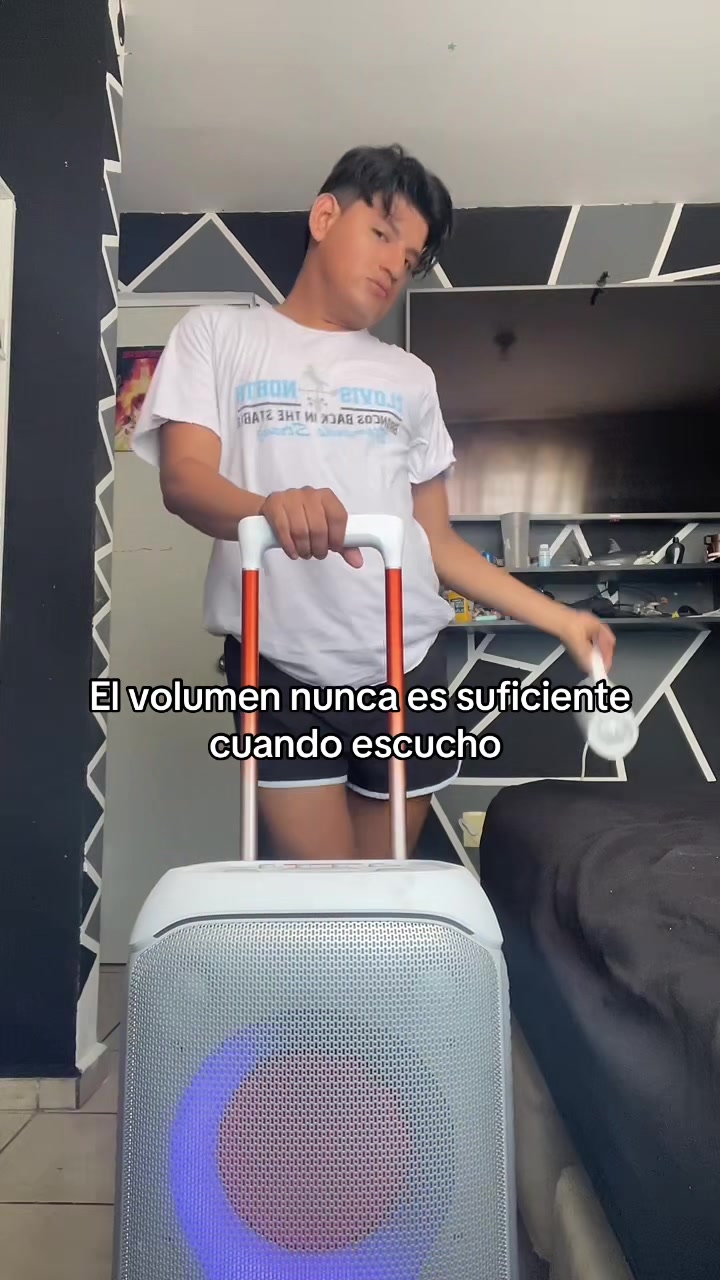 @Chiquis