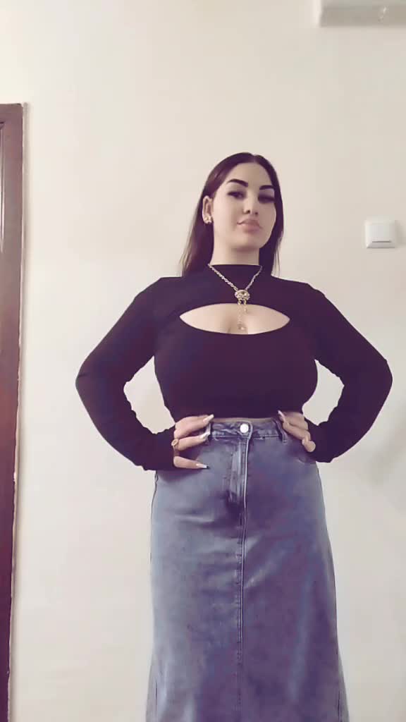 @Străina M
