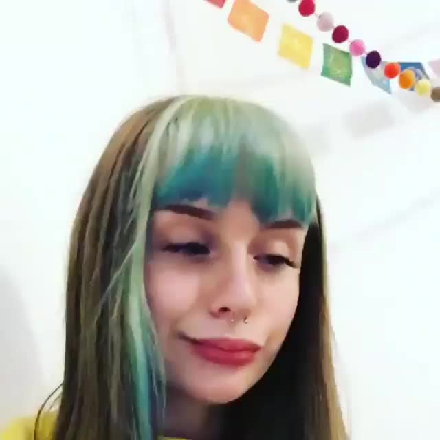 @istubbedmyfuckinpinkytoe