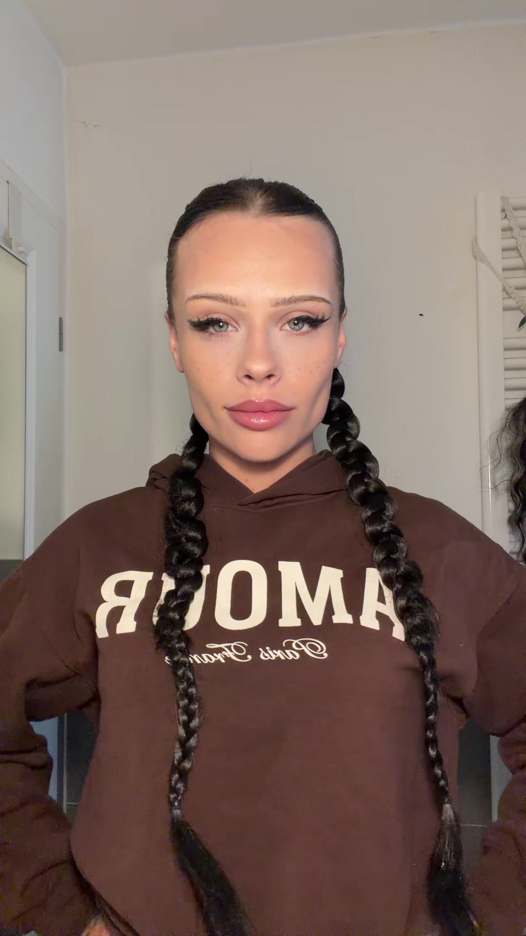 @laraa.bttn