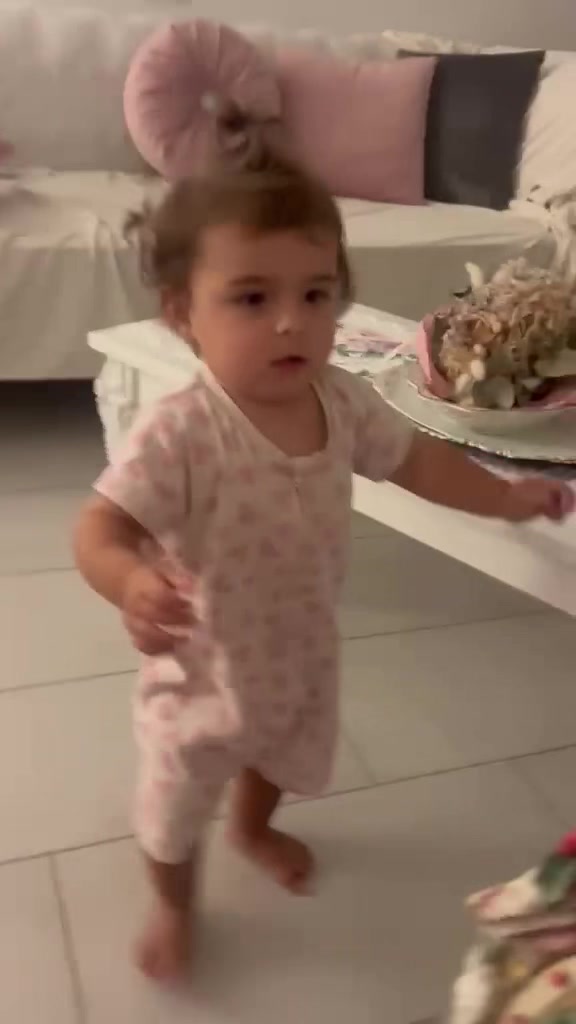 @CleliaKadir🇹🇷Soley🇮🇹Cicci
