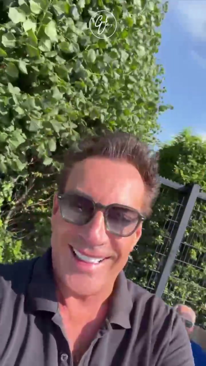 @Gerard Joling
