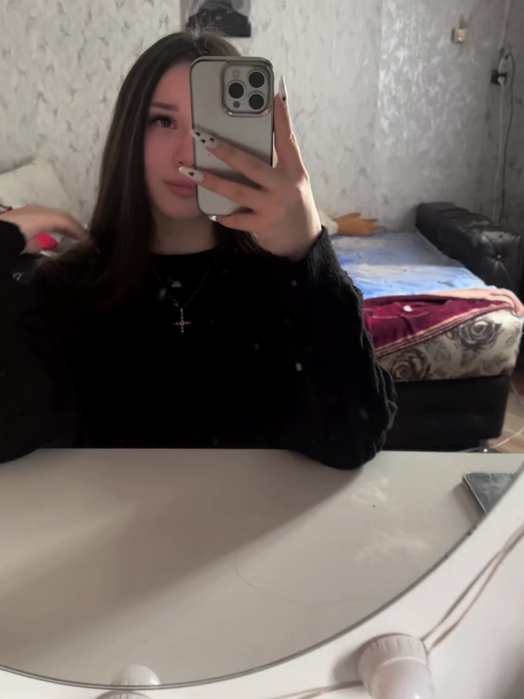 @Vika Guzanova🐈⬛🐾