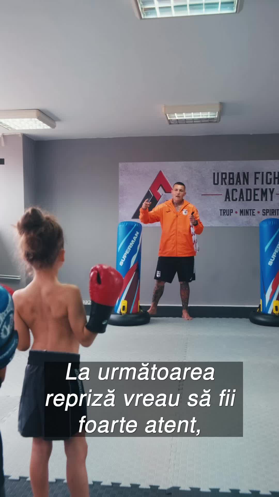 @C.S RAPID BUCUREȘTI - BOX 🥊