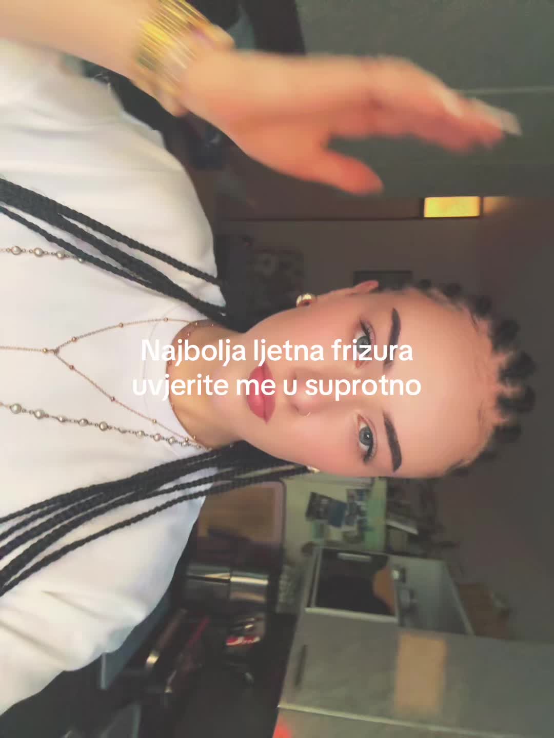 @_anaimamic_
