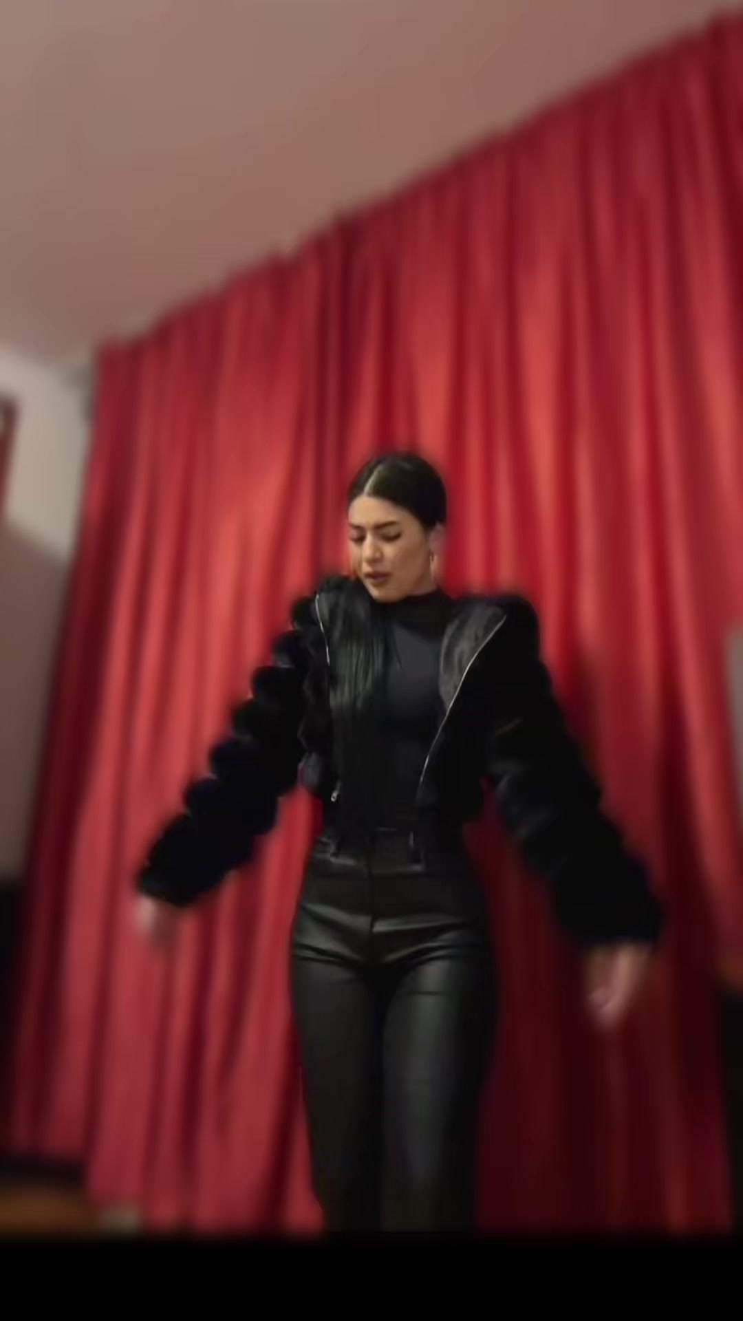 @❤️𝕽𝖊𝖇𝖊𝖈𝖆🖤