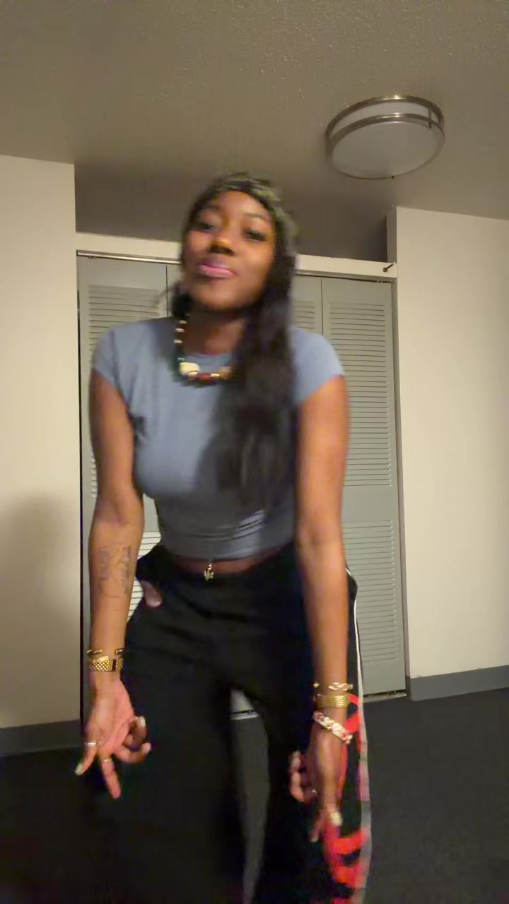 @unapologeticyve