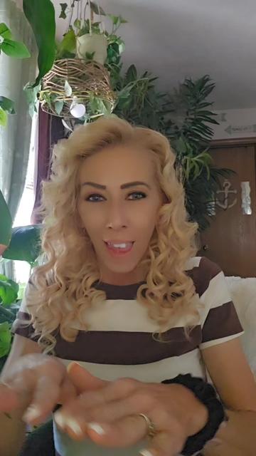 @Jewelzz