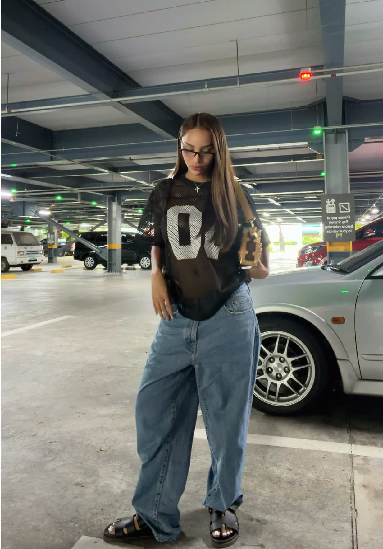 @Hollyhotdog