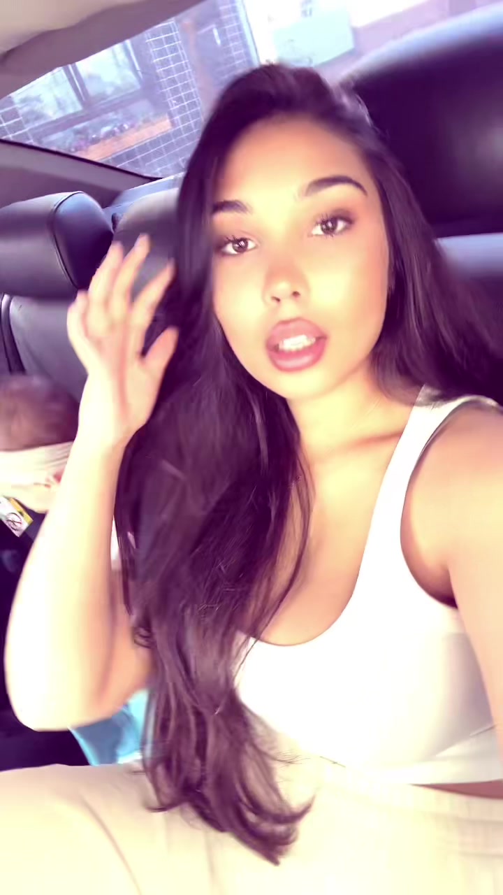 @naomimihai31