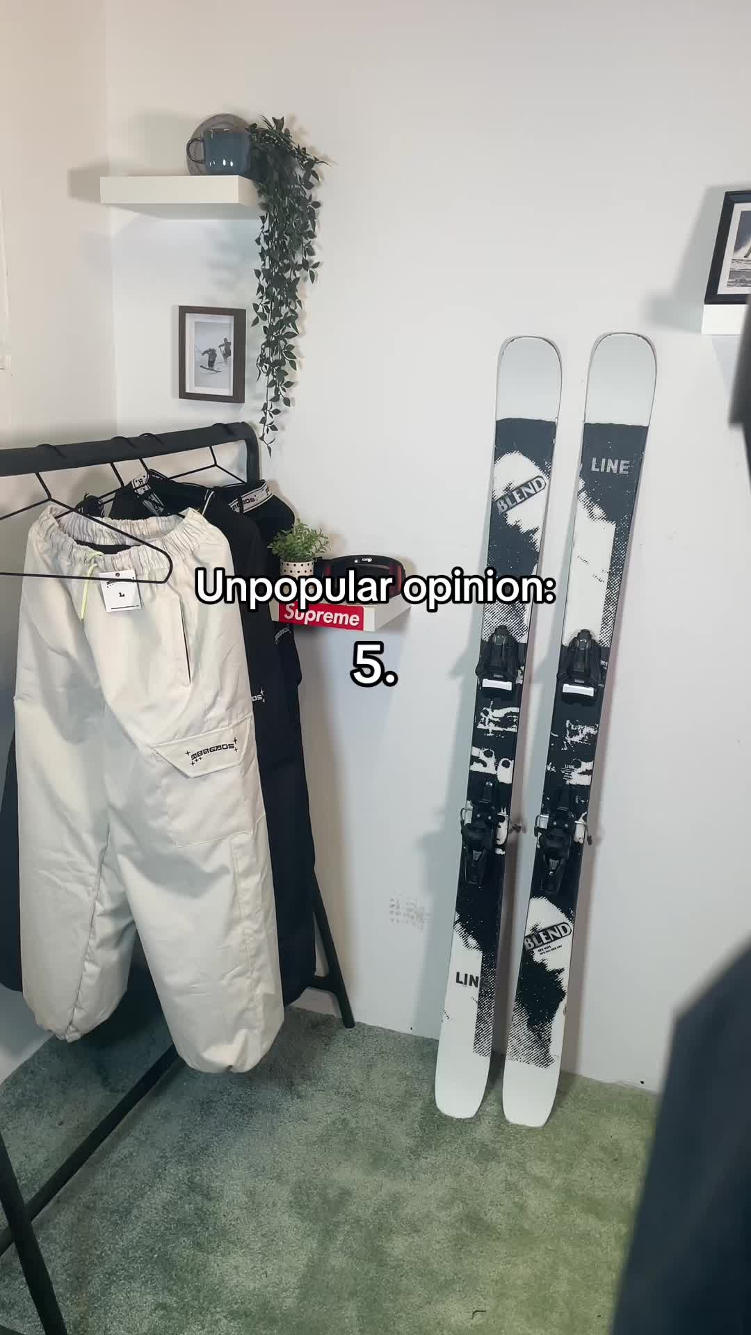 @Threadspants