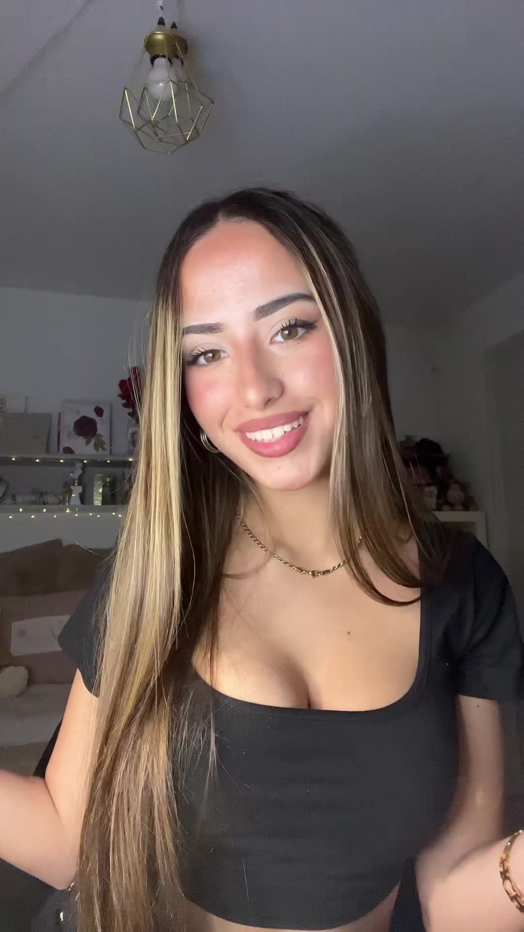 @Luna