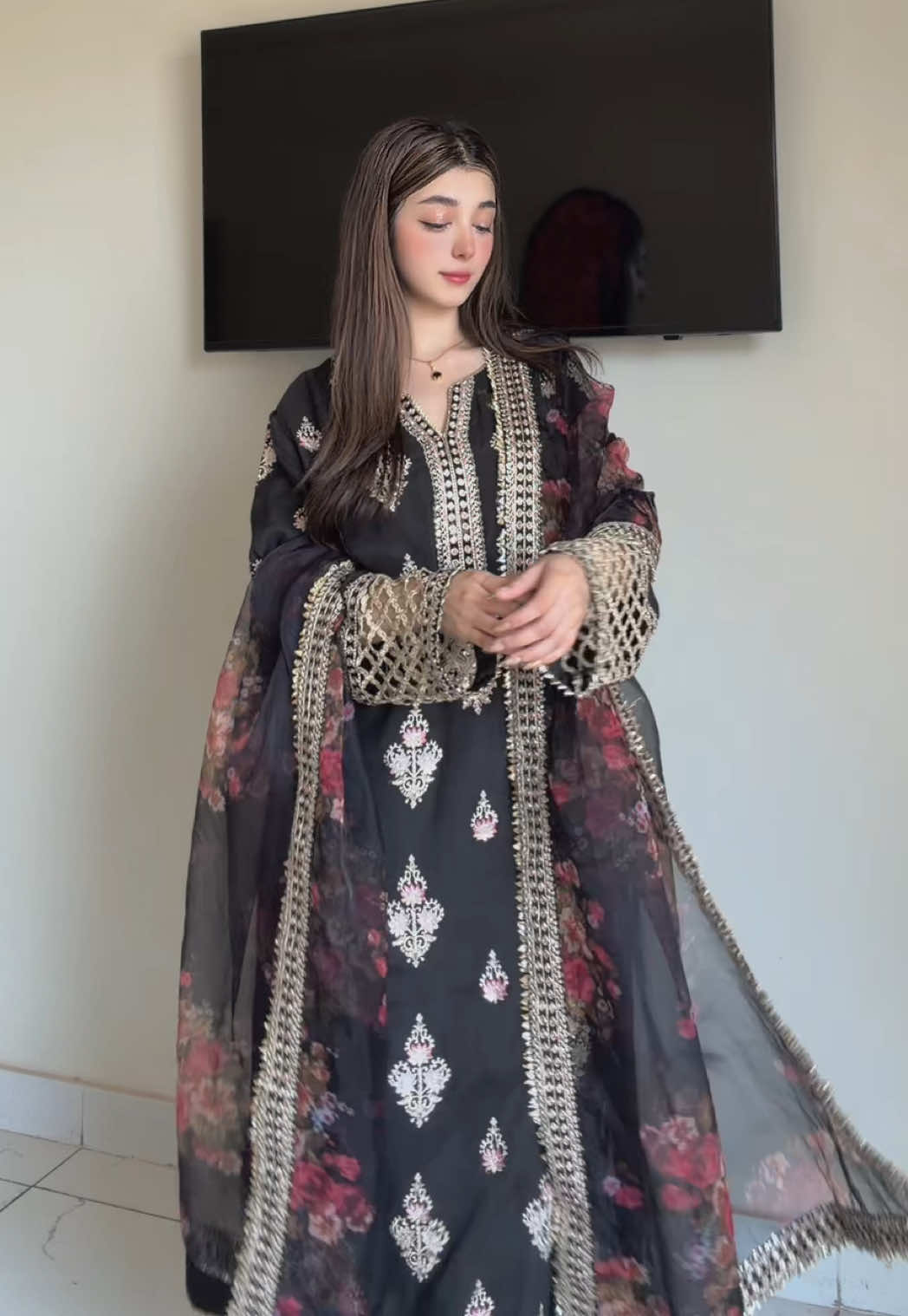 @amna_sal_