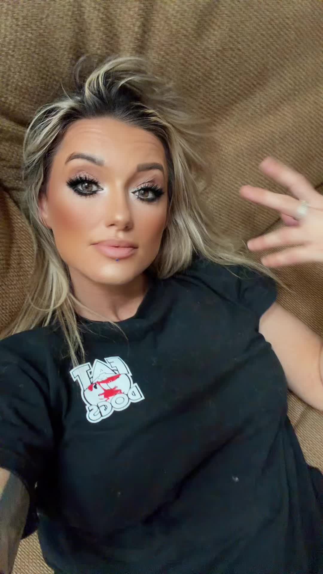 @LaDyPaNda33