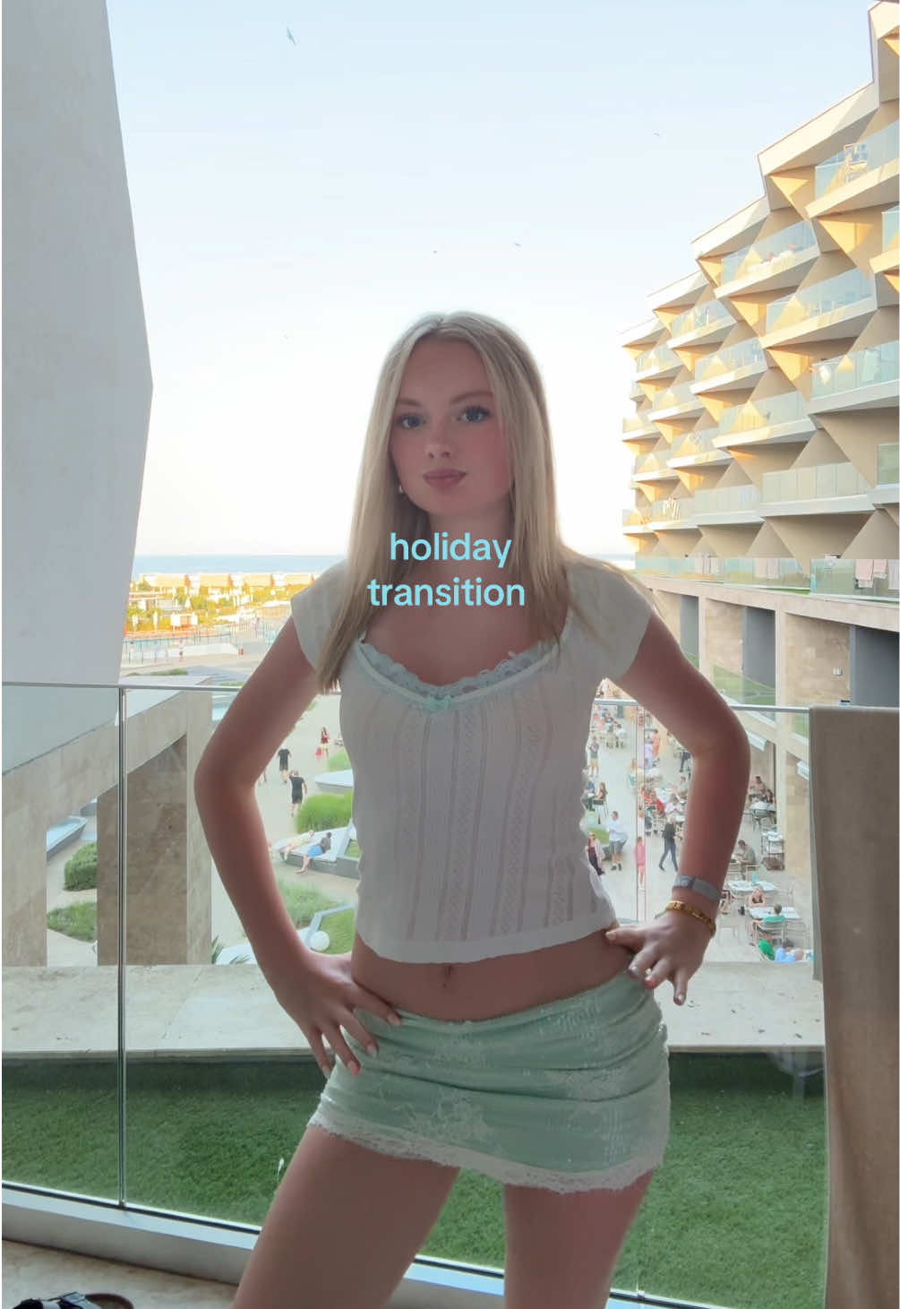 @𝙢𝙤𝙡𝙡𝙮