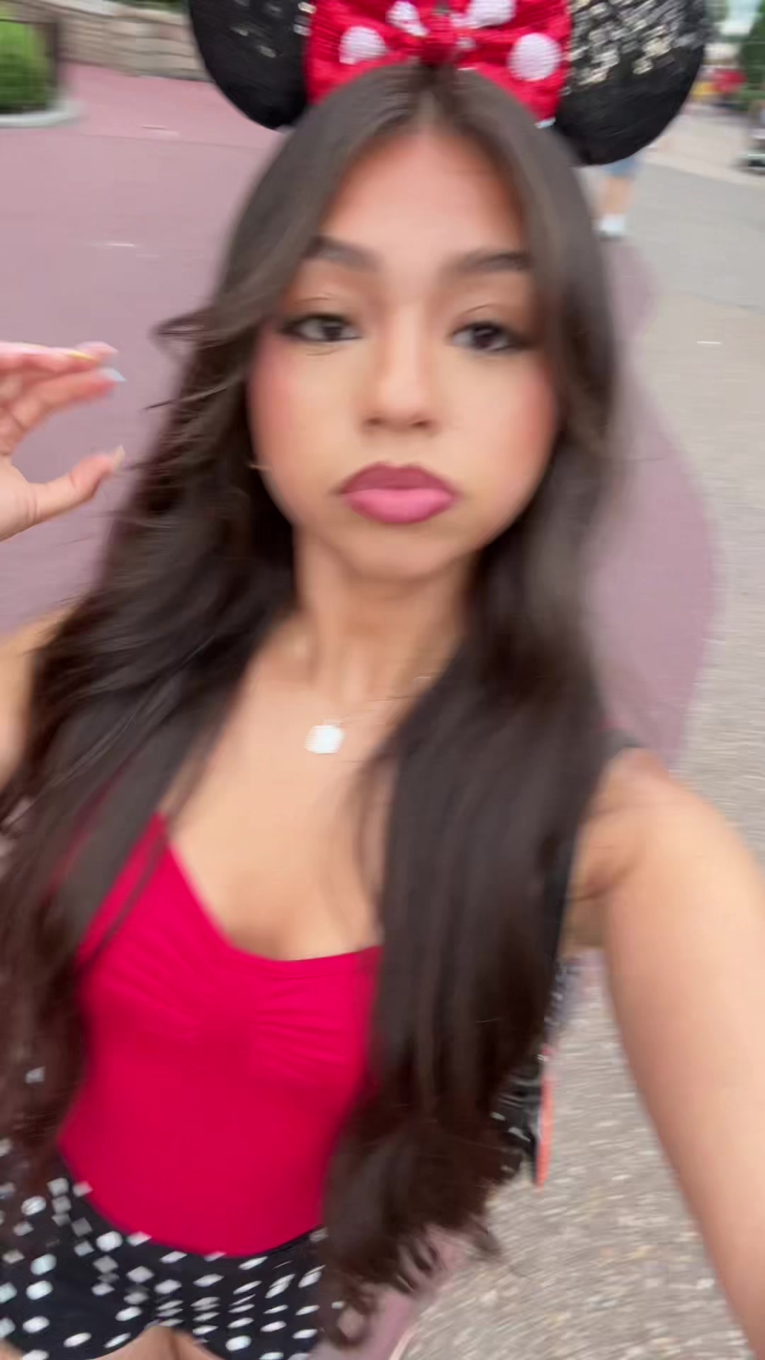 @anaameliii