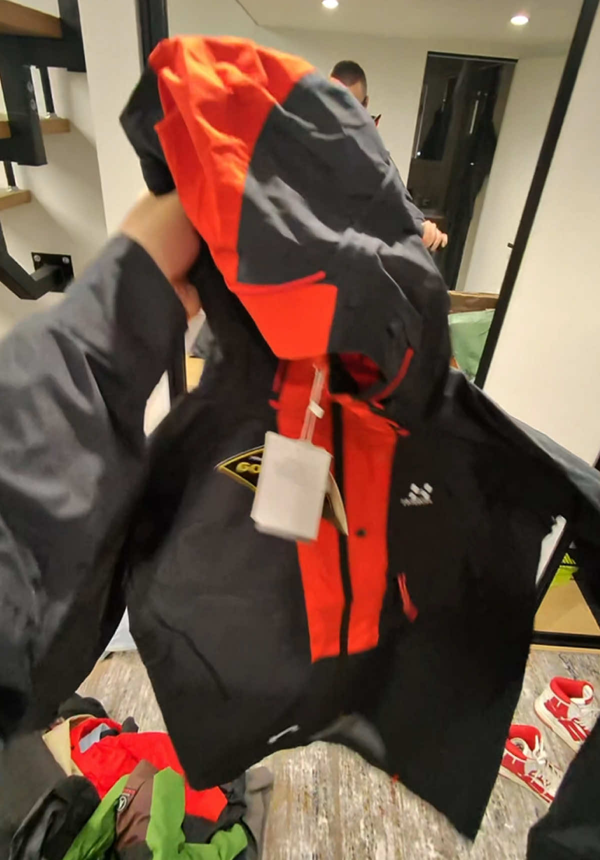 @HOOLSTORE