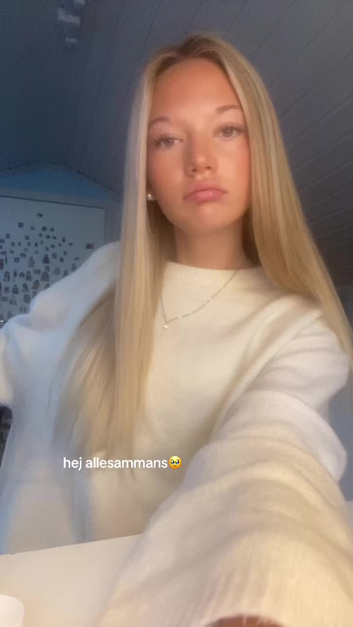 @elli secret🙇♀️