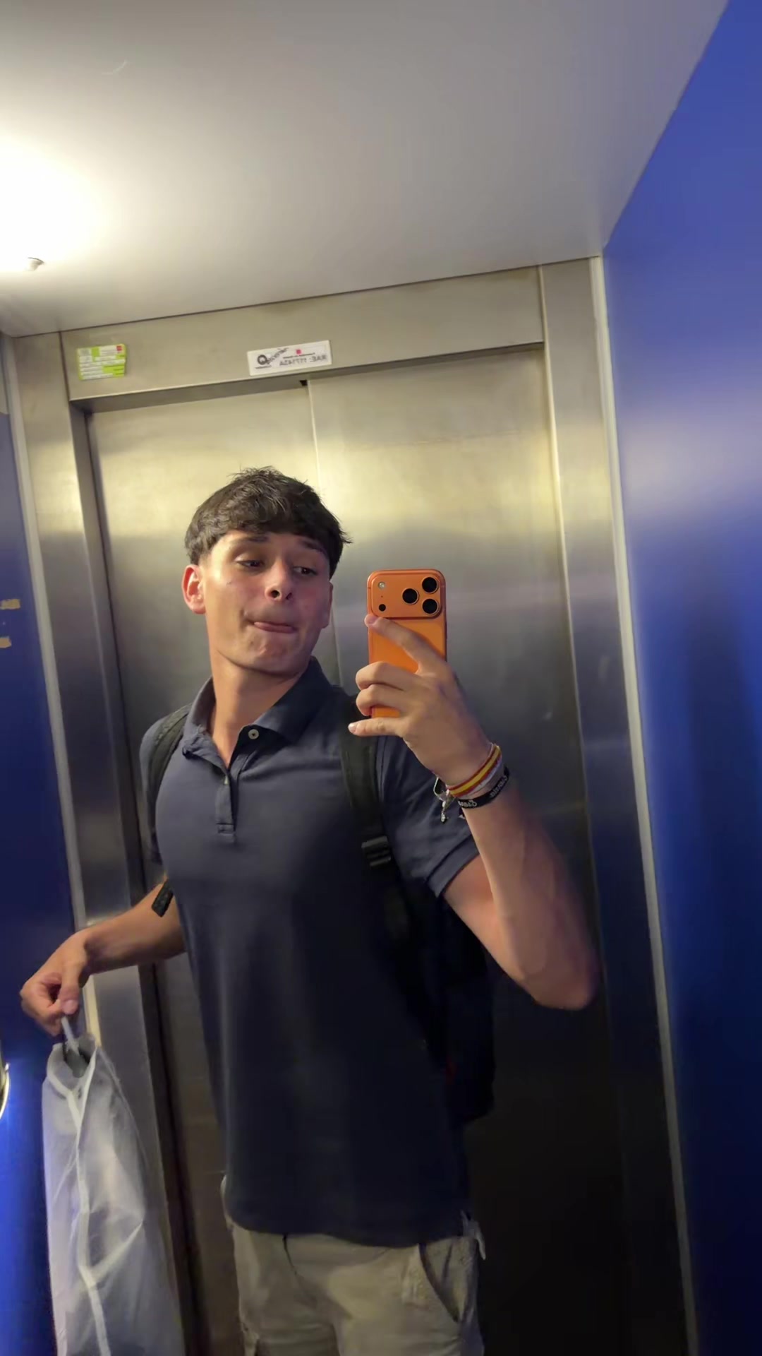 @AM🧛🏼