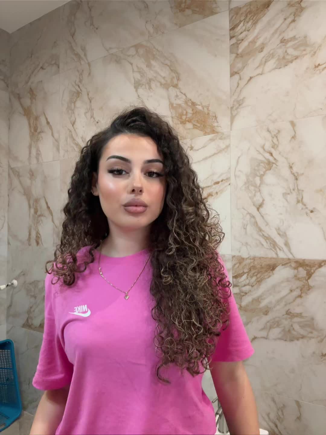 @𝓮