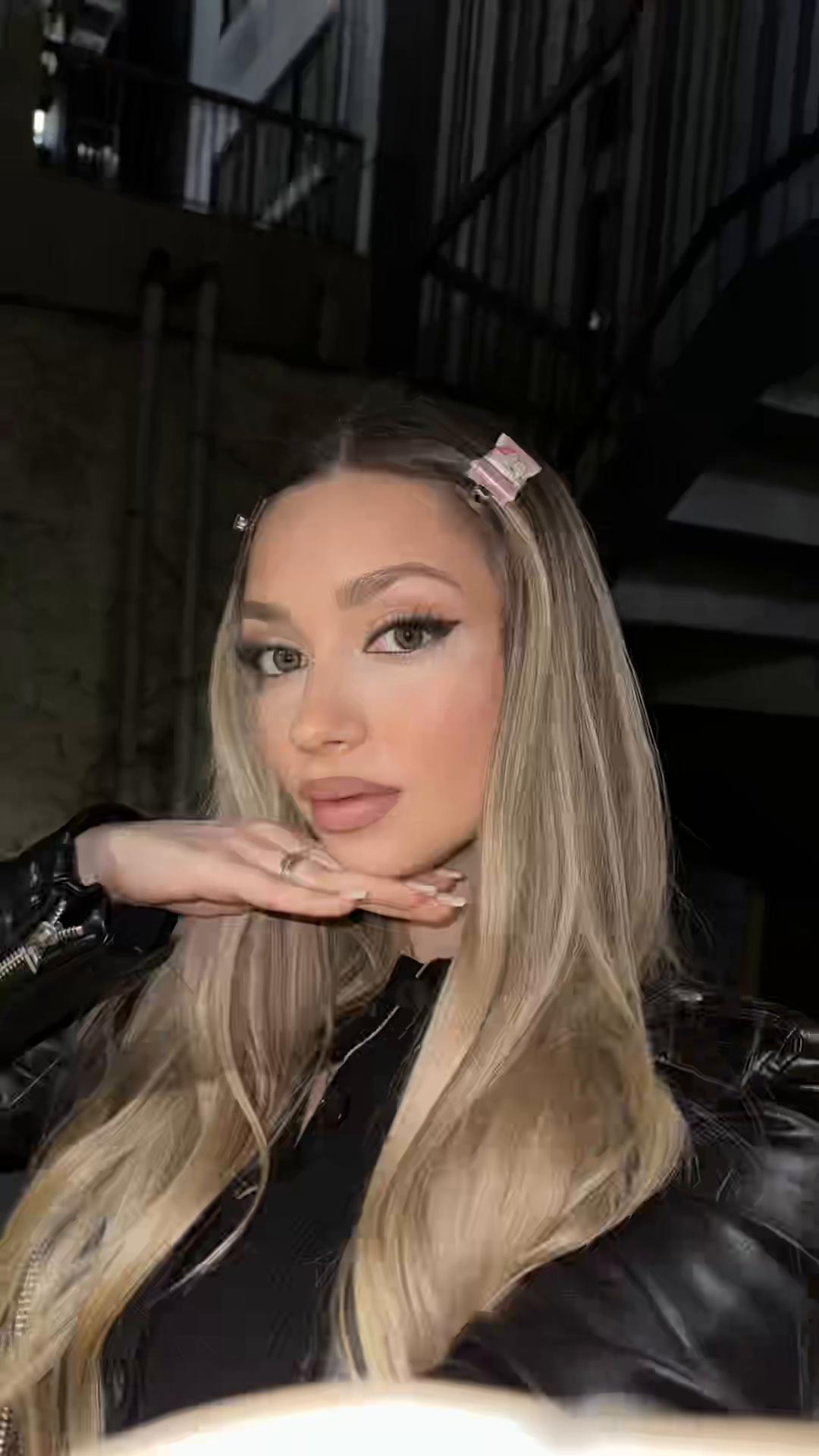 @Eleni Dina