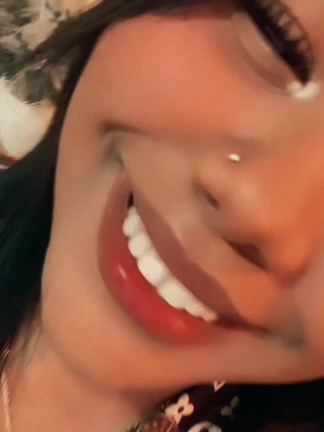 @️