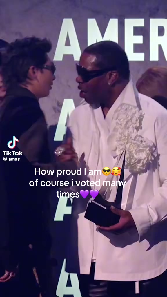 @Pink Army 💜💕💜
