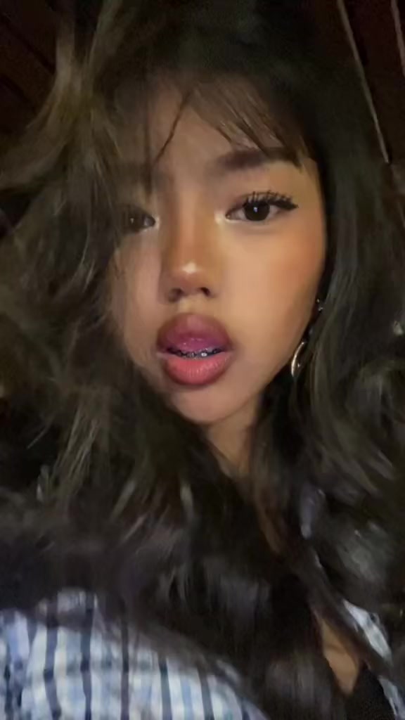 @𝒮𝒽𝒾𝓇ℯ𝓁🗝️