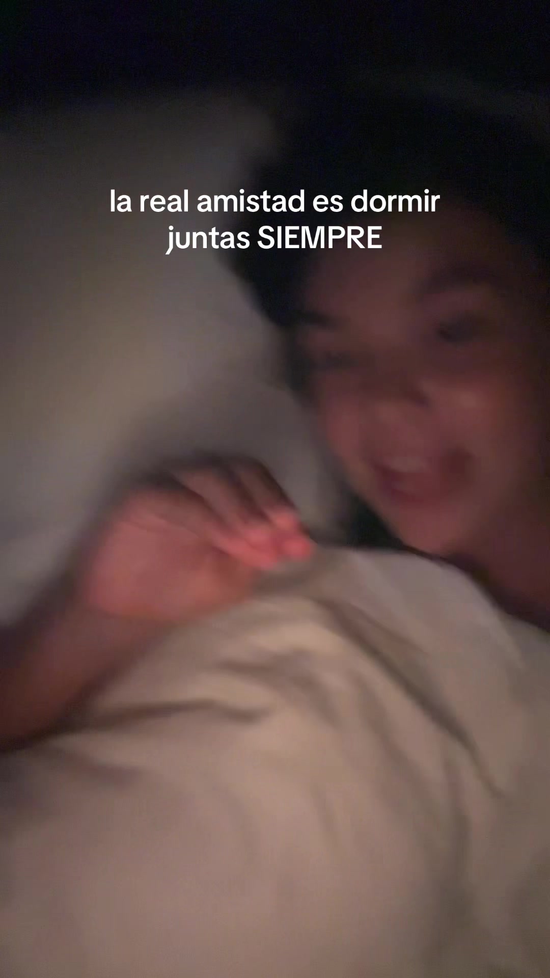 @Nora Presente