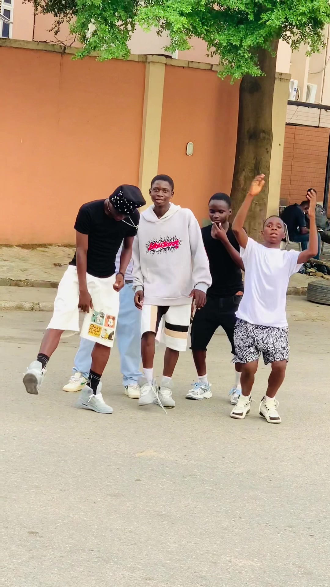 @IJAW BOYZ