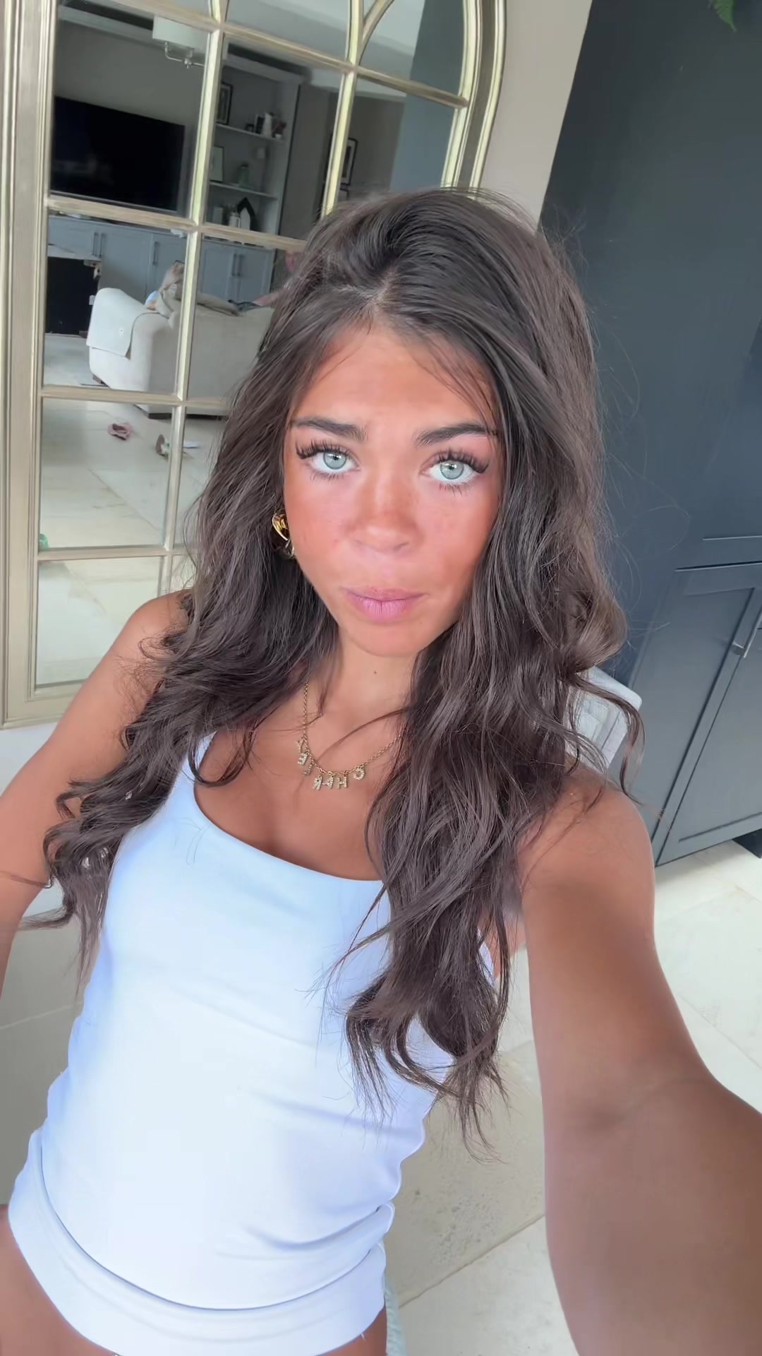@charleyscl0se